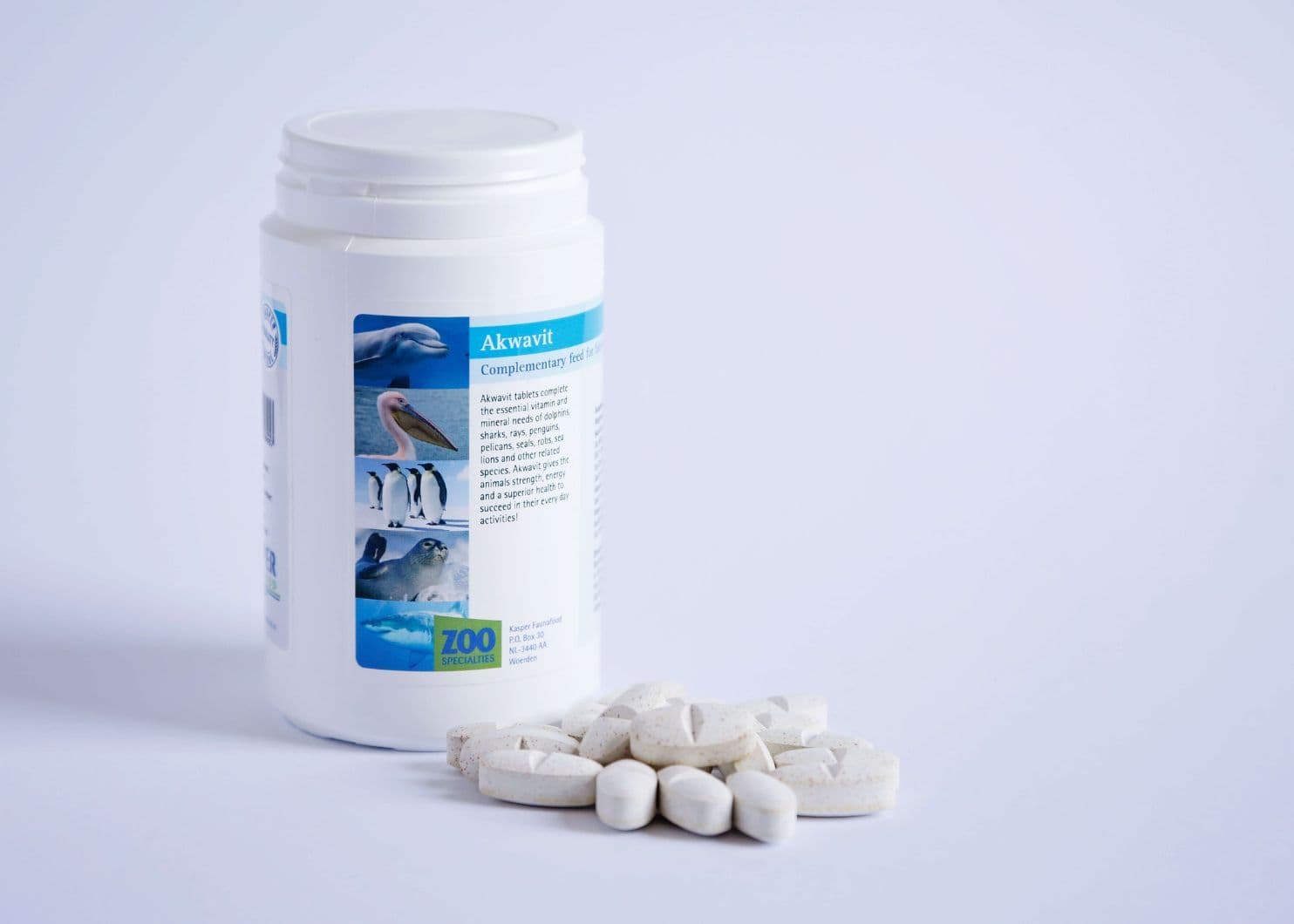 Akwavit tablet dolphins