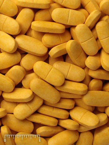 Small bird supplement with vitamin A